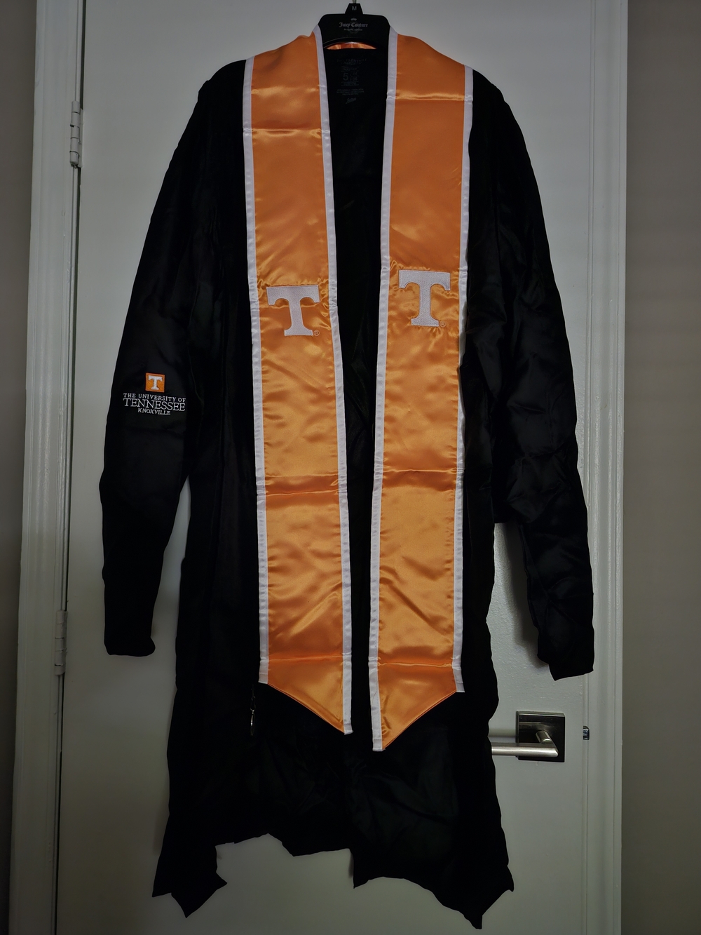 University of Tennessee Knoxville Black & Orange Graduation Set - Picture 2 of 7